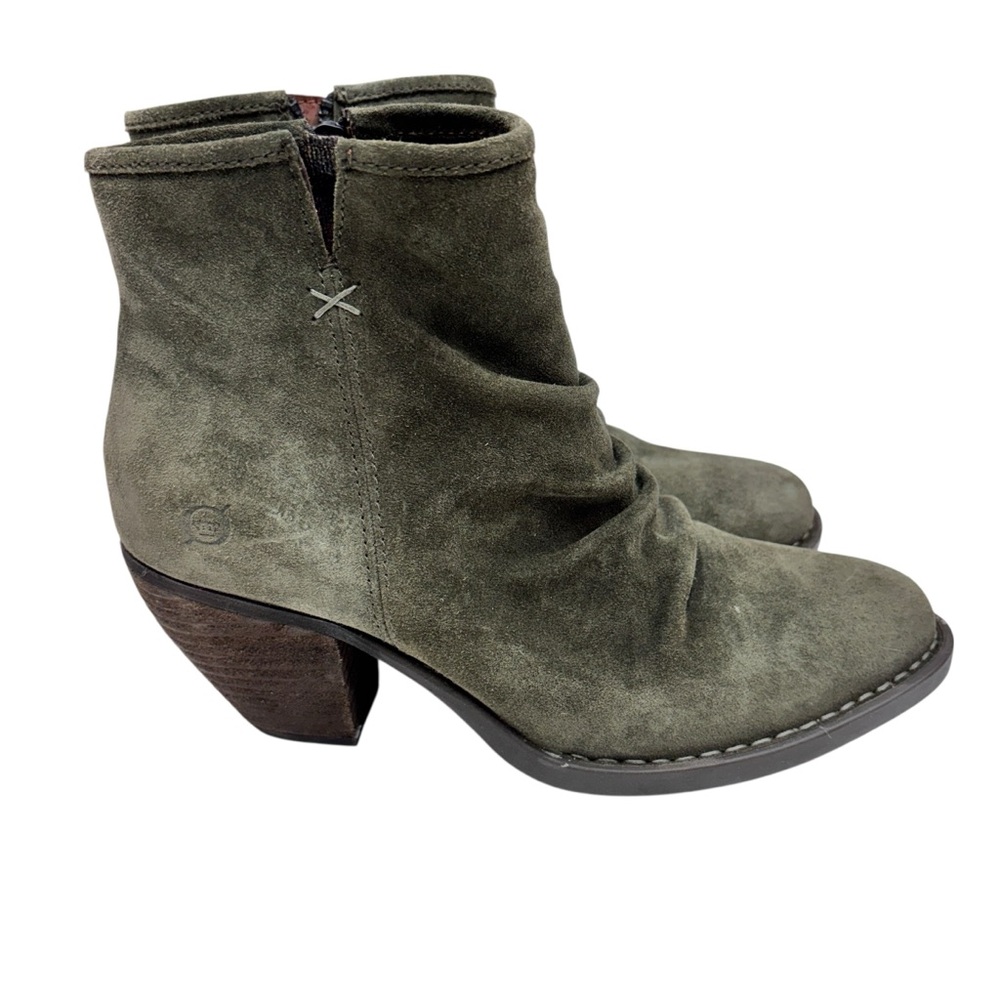 Born Aire Green Suede Ruched Stack Heel Booties Sz 7
